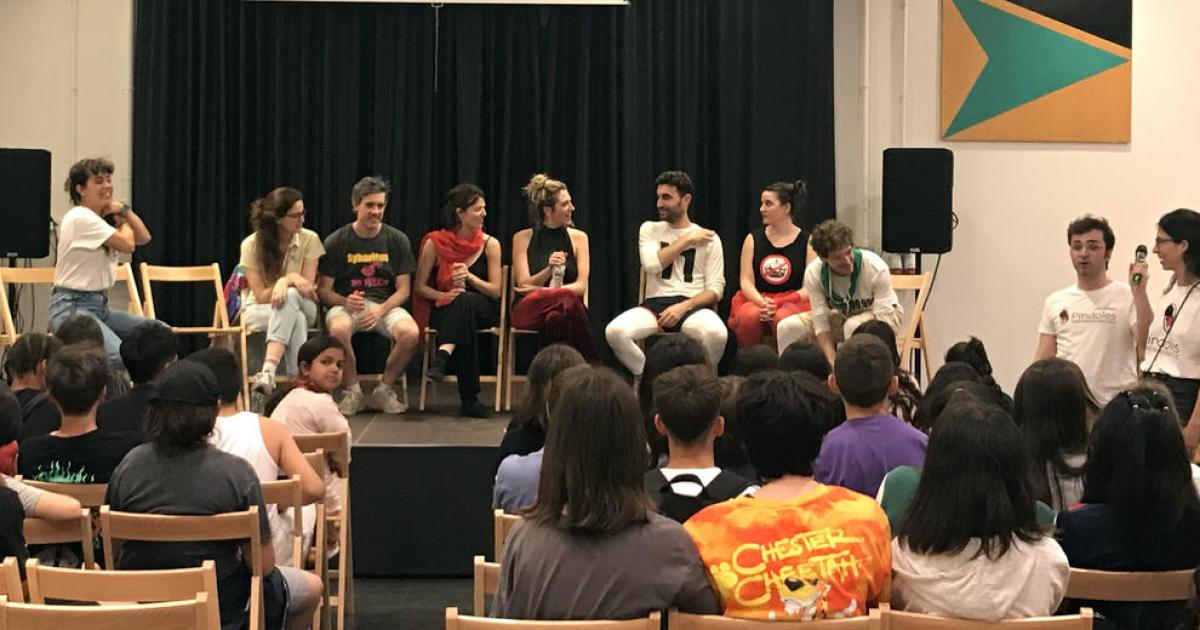 Alumnes De Cambrils Participen En Un Circuit De Teatre D Igualtat De