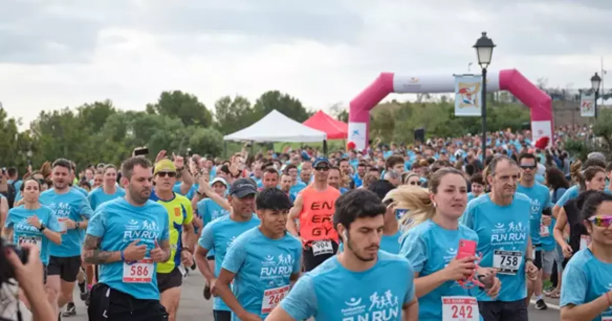 Més de 1.500 corredors s'uneixen a la cursa solidària 'Fun Run' a