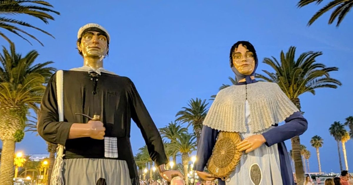 salou-recupera-a-los-gegants-pescadors-despu-s-de-su-restauraci-n