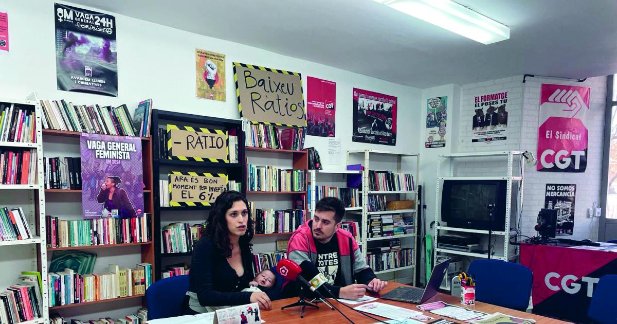 Department of Education Plans to Close 21 Lines in Public Schools in Tarragona: Families and Students Mobilize