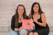 Mii Marchena i Maria José Carrión, il·lustradora i autora del conte.