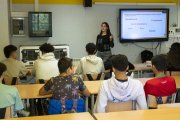 Fotografia del taller organitzat per Endesa Educa a l’Institut Roseta Mauri de Reus.