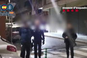 Imatge de la detenció d'un dels membres del grup que robava caixes fortes a joieries i immobiliàries.