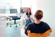 Una de les professionals de l’equip d’ITA, durant una de les sessions.