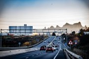 Imatge d'arxiu de diversos cotxes circulant per una carretera catalana.
