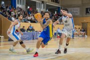 El jugador del CB Salou Víctor Aguilar, ahir, durant el duel contra el Melilla.
