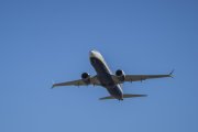 Fotografia d’arxiu d’un avió de Ryanair, enlairant-se des de l’Aeroport de Reus.