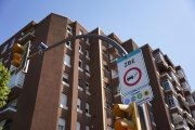 Un cartell que anuncia l’entrada a la Zona de Baixes Emissions (ZBE) de Reus.
