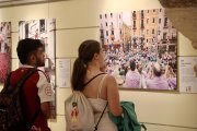 La mostra recull imatges emblemàtiques dels darrers 15 anys del fet casteller.