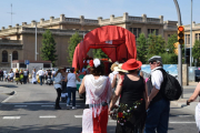 El municipi de Huelva, Almonte, es trasllada durant els pròxims cinc dies a La Pineda. Això passa cada any, quan la Romería en honor a la Verge del Rocío s'apodera de la ciutat de Tarragona. Aquest esdeveniment barreja dosis de fe i devoció amb la xauxa típica de les festes folklòriques i culturals.