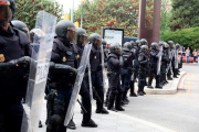 Càrregues policials realitzades per la Policía Nacional a la plaça Imperial Tàrraco després d'intervenir a l'InstTarragona.