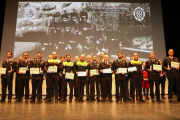 Imatges de l'entrega de medalles i felicitacions durant l'acte de festivitat de la Guàrdia Urbana de Tarragona