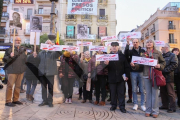 Concentració a la Plaça Prim de Reus en suport d'Òmnium Cultural