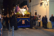 Els armats i els tres passos del Gremi de Marejants han recorregut pels carrers del Serrallo després del viacrucis