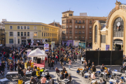 La plaça Corsini ha acollir el dissabte 18 la Festa de la Neu, una jornada lúdica, organitzada per Diari Més i Tac 12 amb la col·laboració del Patronat de Turisme de Lleida-Ara Lleida i Ferrocarrils de la Generalitat de Catalunya. L'esdeveniment ha presentat les novetats de les estacions d'esquí del Pirineu lleidatà per a la temporada 2020.