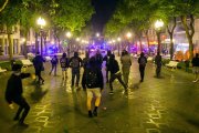 Enfrontaments entre policia i manifestants després de l'acte d'ANC i Òmnium a la plaça Imperial Tarraco de Tarragona