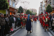 Centenars de reusencs s'apleguen per assistir a aquest acte de Setmana Santa