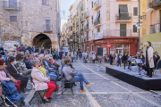 Concert d'homenatge als difunts a Tarragona amb l'actuació del Quartet Gerhard a la plaça de les Cols.