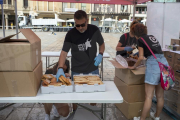 Hola Sant Pere 2022 torna a la plaça del Mercadal per donar la benvinguda a la festa major de Reus, aquest any amb la figura del Bou.