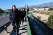 L'alcalde de Tortosa, Ferran Bel, visita les obres de millora dels accessos del pont de Tirant lo Blanc. Imatge de l'11 de març de 2016