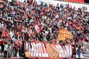 L'afició del Nàstic, a punt.