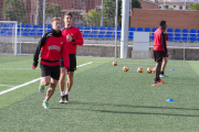 Jesús Olmo i Joan Campins, durant un dels entrenaments del conjunt roig-i-negre, fa algunes setmanes, al municipal de Riudoms.