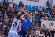 El CB Salou empieza con el pie izquierdo el 'play-off' de ascenso con una derrota contra el Gandía (71-68)