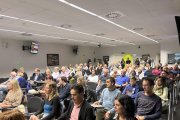 Aula Magna del Campus Terres de l'Ebre de la URV plena de gom a gom en la inauguració del curs acadèmic 2022/2023.