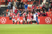 Imatge dels jugadors del Nàstic celebrant el gol de Dani Romera contra el San Fernando.