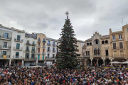 La cantada serveix per donar la benvinguda a les festes nadalenques.