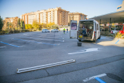 Operaris de l'Ajuntament treballen des d'ahir per adequar la zona blava al carrer Battestini.