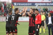 David Querol, artífex de l'1-0 contra el Saragossa, celebra la diana amb Codina, Máyor i Benito, al costat del tècnic Natxo González.