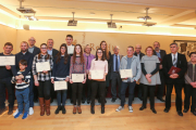 Els estudiants de batxiillerat i formació professional que van ser premiats.