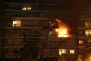 Els bombers treballen en un incendi, en una imatge d'arxiu.