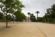 La plaça del parc de Mas Iglesias és un dels punts on hi ha més incivisme de la zona.