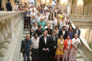 Els impulsors de la ILP de la renda garantida de ciutadania celebren, amb el Govern i representants dels grups parlamentaris, que la cambra hagi aprovat per unanimitat la prestació.