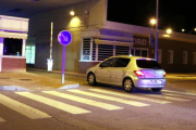 Imatge del vehicle policial que trasllada Carme Forcadell entrant a la presó d'Alcalà Meco. Horitzontal.