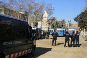 Imatge del dispositiu de seguretat dels Mossos d'Esquadra al Parc de la Ciutadella.