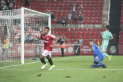 Uche celebra un dels dos gols que va marcar contra el Granada al Nou Estadi aquesta temporada.