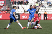 Suzuki, durant una acció del Nàstic Almeria al Nou Estadi, partit que va acabar amb derrota (0-1).