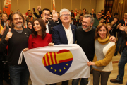 Els sis diputats de Ciutadans celebren els resultats del 21-D a l'SB Ciutat de Tarragona.