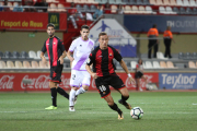 Juan Cámara en una acció del partit davant el Numànica.