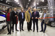 Joan Nicolàs, al centre, durant la inauguració oficial de la fira a les instal·lacions del Tecnoparc.