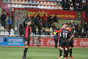 Lekic celebra la victòria al final del partit. El serbi va ser clau, anotant la diana que va trencar un partit complicat per al CF Reus.