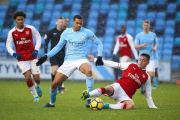 Imatgde de Julio Pleguezuelo jugant contra el Manchester CIty.