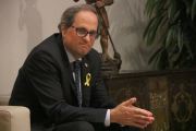 Imatge d'arxiu del president del Govern, Quim Torra, durant la reunió al Palau de la Generalitat amb l'alcaldessa de Barcelona