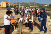 El centre educatiu organitza cada any l'activitat per conscienciar els infants sobre la importància de conservar i cuidar el medi ambient.