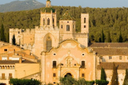 Imatge de l'exterior del Monestir de Santes Creus.