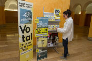 Un dels punts d'informació instal·lats durant la recollida de vots.