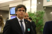 L'expresident Carles Puigdemont a l'interior de l'Eurocambra.